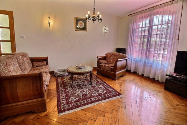 BOIS-LUZY. Maison 120 m² + Sous-sol total. Piscine couverte.