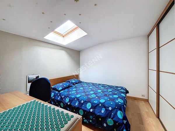 A vendre : Maison Jolie maison en pierre 3 chambres avec terrasse et garage - Rezé secteur Classerie