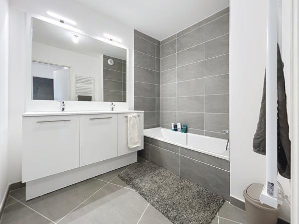 Appartement 3 pièces - 61 m² Exclusivité efficity