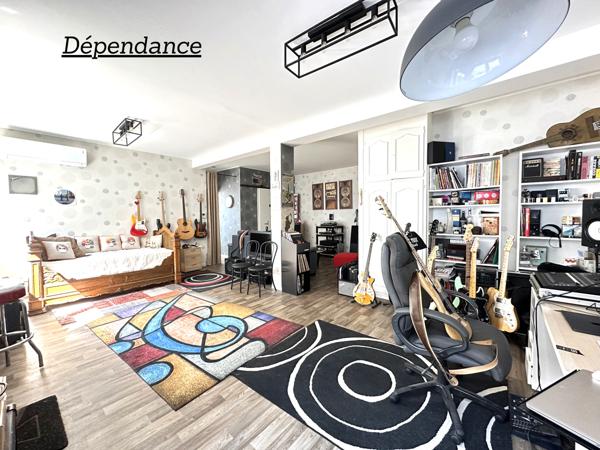 Appartement 105 m2 + dépendance 67 m2, terrasses, garage, cave