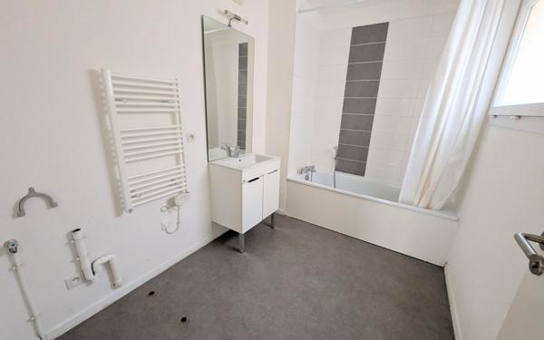 Appartement à vendre    2 pièces • 47,75 m2 Avignon
