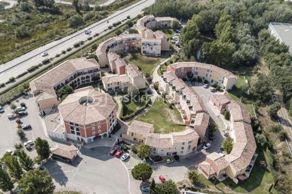 Chambre de service de 42,92 m²