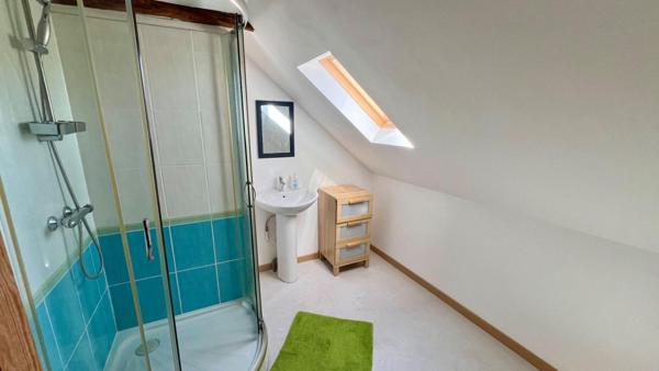 Ancien corps de ferme rénové, 240 m2