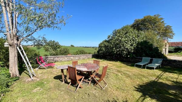 Ancien corps de ferme rénové, 240 m2