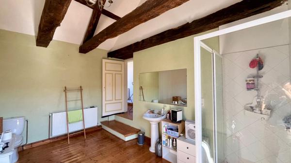 Ancien corps de ferme rénové, 240 m2