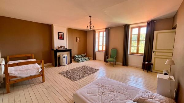 Ancien corps de ferme rénové, 240 m2