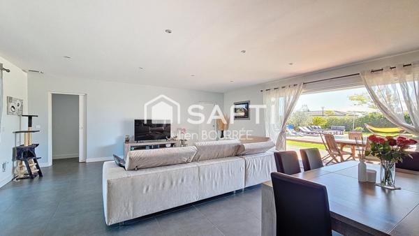 Superbe villa au calme - jardin arboré - piscine