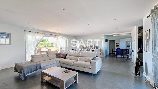 Superbe villa au calme - jardin arboré - piscine