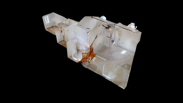 Toul (Cathédrale) : Duplex de 5 pièces principales ; 102 m2 Carrez, cave et grenier