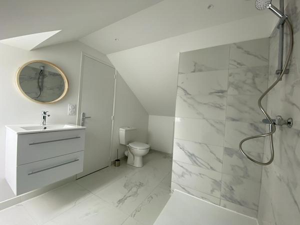 DOL DE BRETAGNE - Immeuble de rapport