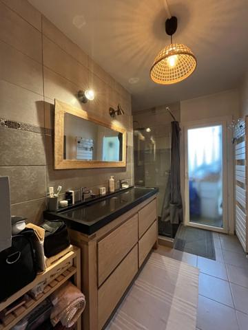 Appartement à vendre |  Carbon-Blanc |  4 pièces | 81 m²