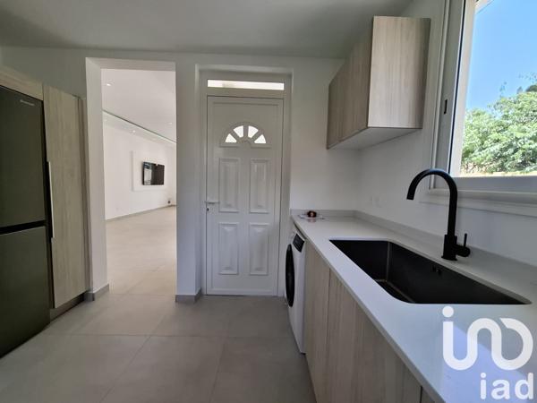 Maison 6 pièces de 130 m² à Le Gosier (97190)