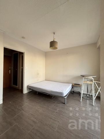 NIORT - 1 pièce(s) - 20 m2