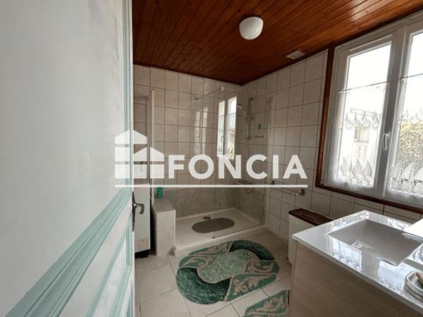 À vendre Maison 4 pièces 73.43 m² - L'épine 85740