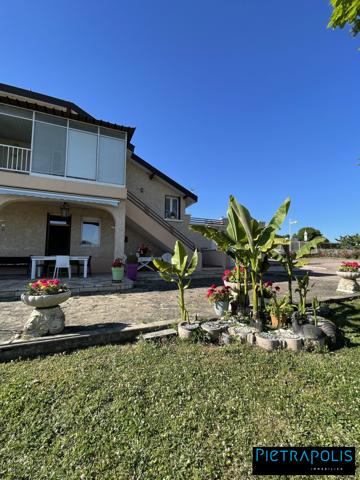 Belle propriété sur 2400 m² constructible