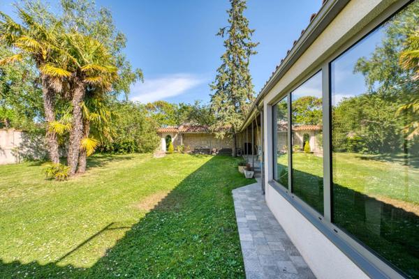 Vente Maison de luxe Lagord 8 Pièces 338 m²