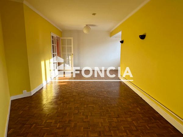 Location Appartement 3 pièces 75.18 m² - Lille Lille 59000