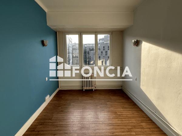 Location Appartement 3 pièces 75.18 m² - Lille Lille 59000