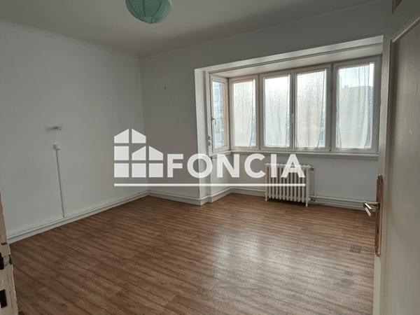 Location Appartement 3 pièces 75.18 m² - Lille Lille 59000