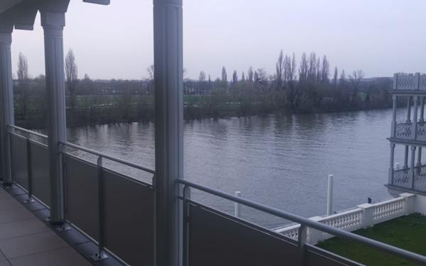 Appartement à louer    3 pièces • 68 m2 Cormeilles-en-Parisis