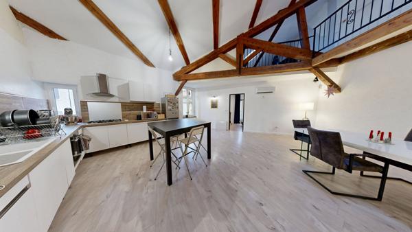 Proche Narbonne à 10 min, Appartement type loft 129m²