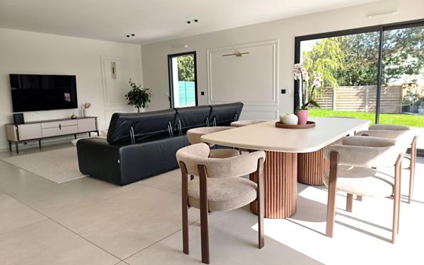 Maison à vendre    9 pièces •  Soisy-sur-Seine