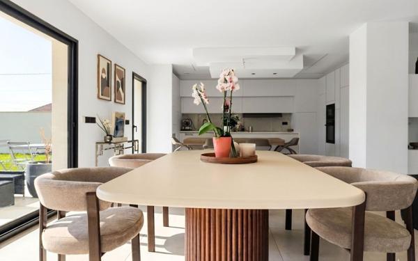 Maison à vendre    9 pièces •  Soisy-sur-Seine