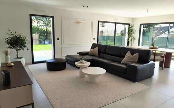 Maison à vendre    9 pièces •  Soisy-sur-Seine