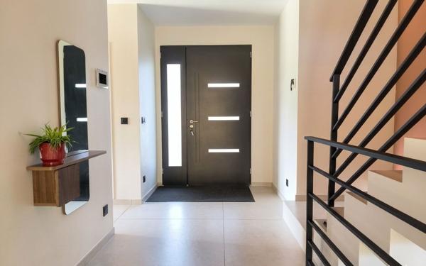 Maison à vendre    9 pièces •  Soisy-sur-Seine