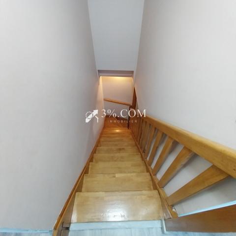 Maison 8 pièce(s) 5 chambre(s) 145 m²