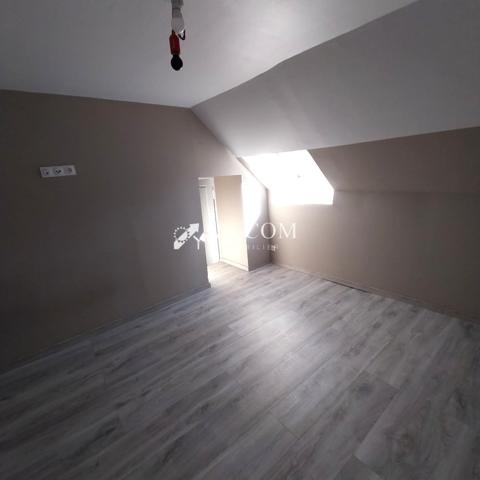 Maison 8 pièce(s) 5 chambre(s) 145 m²