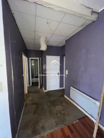 Bien situé, en plein centre ville, proche des commerces