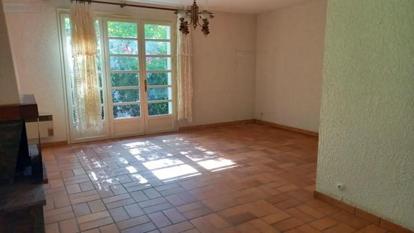 Achat - Maison Vic-sur-Cère 15800 127 m 2 1124 m 2