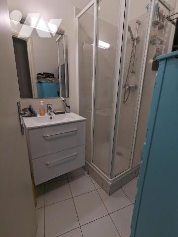 IMMEUBLE DE RAPPORT METRO GARIBALDI