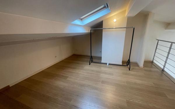 Appartement à vendre    3 pièces • 56 m2 La Seyne-sur-Mer