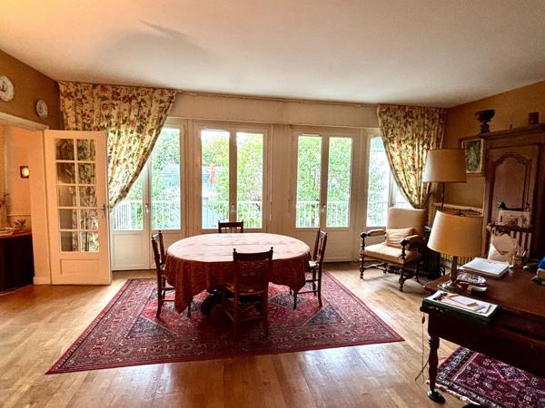 Vente Appartement de luxe Tours 7 Pièces 166 m²