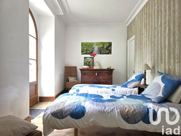 Demeure 12 pièces de 300 m² à Aigre (16140)