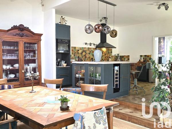 Demeure 12 pièces de 300 m² à Aigre (16140)