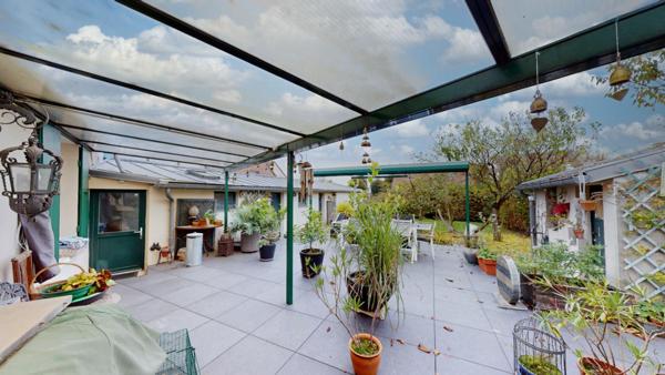 MAISON ATYPIQUE 4 CHAMBRES  290 000