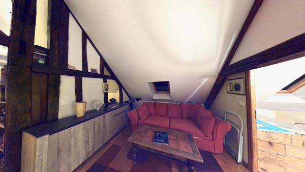 MAISON ATYPIQUE 4 CHAMBRES  290 000