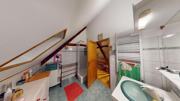 MAISON ATYPIQUE 4 CHAMBRES  290 000