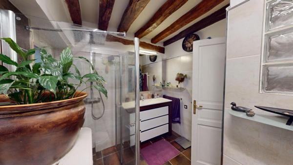 MAISON ATYPIQUE 4 CHAMBRES  290 000