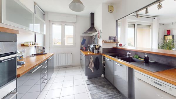 À vendre Montpellier T3 78 m² + terrasses + garage double + place de parking