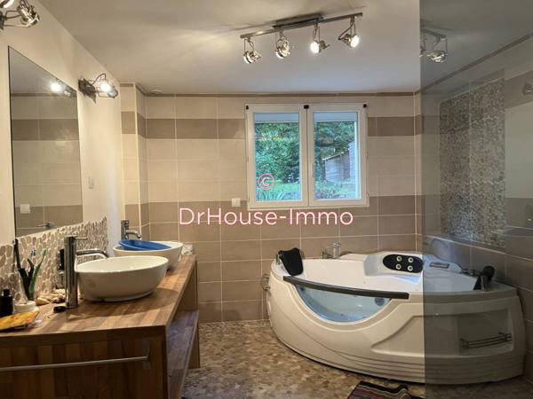 Maison à vendre 6 pièces de 137 m²