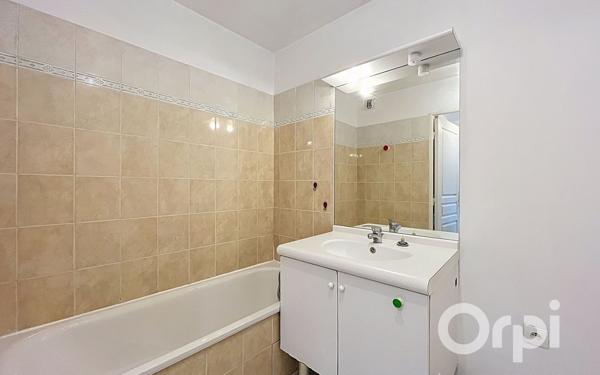 Appartement à vendre    2 pièces • 42,29 m2 Villeurbanne