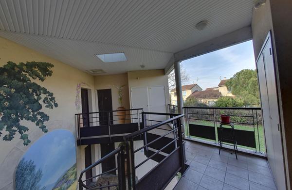 T2 récent avec grande terrasse et parking ? Toulouse