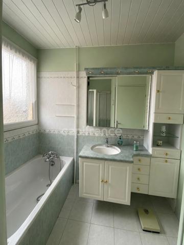 Ensemble immobilier à vendre à ALLICHAMPS (52)