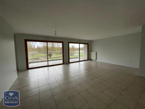 Appartement à louer 4 pièces 131m² Anzin-Saint-Aubin (62223)