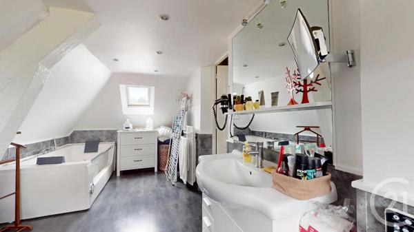 Maison à vendre  5 pièces - 190 m 2   SEZANNE  - 51