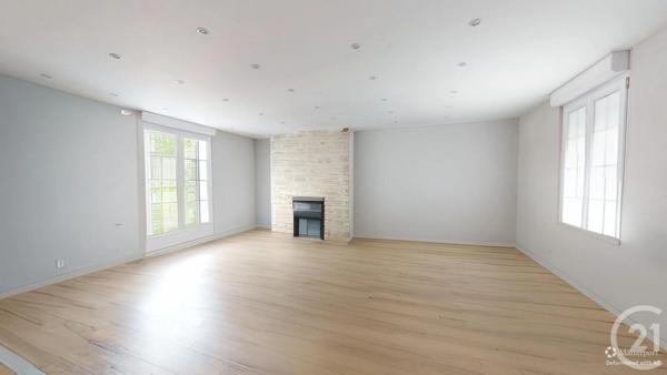 Maison à vendre  5 pièces - 190 m 2   SEZANNE  - 51